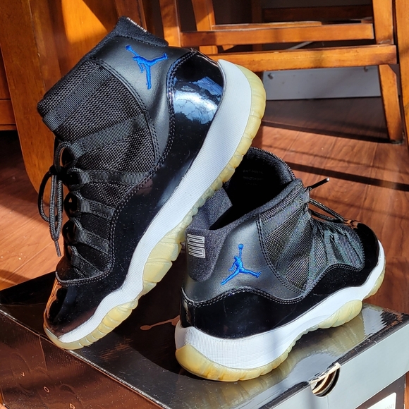 Air Jordan 11 Retro 'Space Jam'